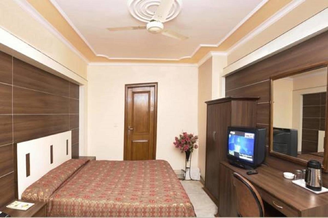 Hotel Welcome Palace Agartala Exteriér fotografie